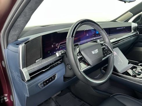 Certified 2025 Cadillac Escalade IQ Sport 2 AWD/4WD image 10