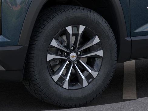 New 2025 Chevrolet Equinox LT image 9