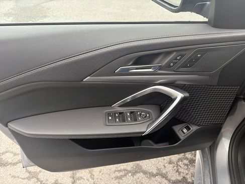Used 2025 BMW X2 xDrive28i image 15