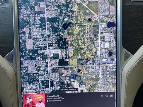 Used 2014 Tesla Model S 85 image 27