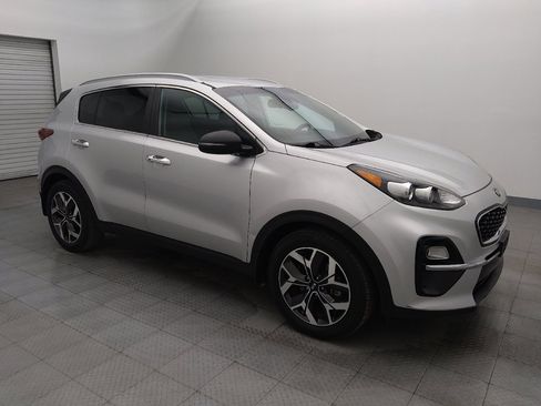 Used 2020 Kia Sportage EX image 11