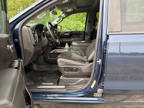 Used 2020 Chevrolet Silverado 1500 LT Trail Boss AWD/4WD image 10
