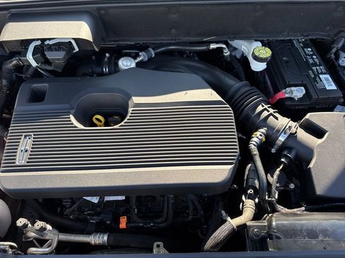 Used 2021 Lincoln Nautilus Reserve image 38