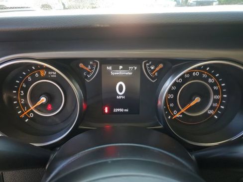 Used 2022 Jeep Wrangler Sport AWD/4WD image 23