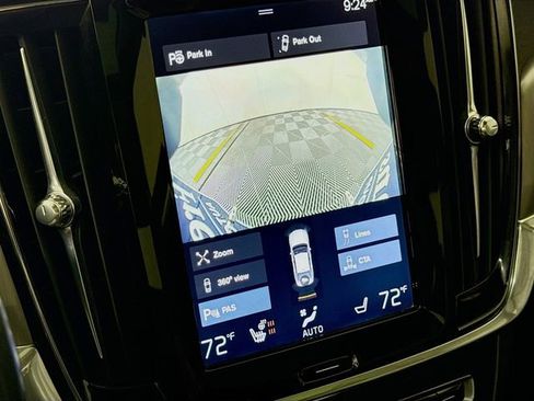 Used 2017 Volvo S90 T6 Momentum w/ Vision Package image 15