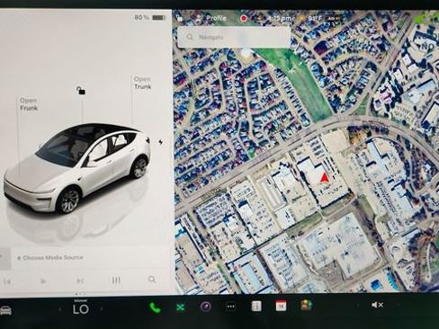 Used 2026 Tesla Model Y Long Range RWD image 41