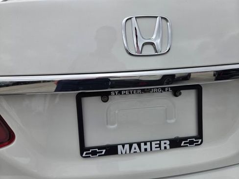 Used 2017 Honda Accord LX image 5