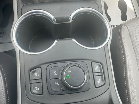 Used 2020 GMC Terrain SLT w/ Preferred Package image 13