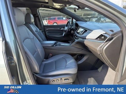 Certified 2023 Buick Enclave Premium w/ Experience Buick Package AWD/4WD image 17