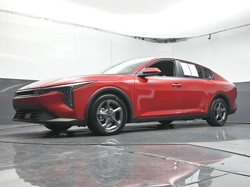Used 2025 Kia K4 FWD image 33