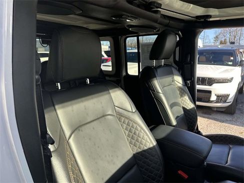 Certified 2022 Jeep Wrangler Unlimited Sahara image 27