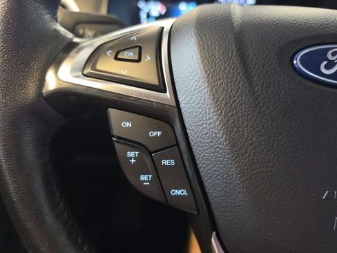 Used 2024 Ford Edge SEL AWD/4WD image 25