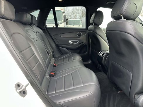 Used 2022 Mercedes-Benz GLC 300 4MATIC image 26