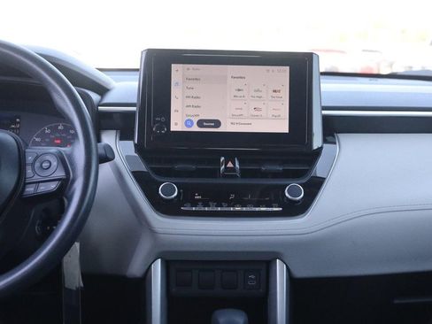 Used 2024 Toyota Corolla Cross L AWD/4WD image 10