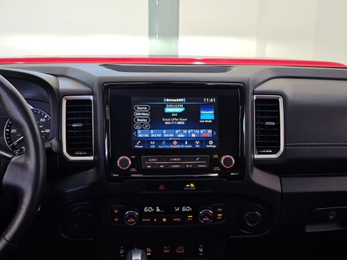 Used 2022 Nissan Frontier SV w/ SV Premium Package RWD image 26