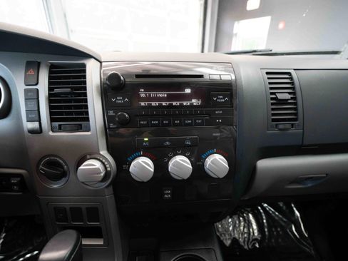 Used 2013 Toyota Tundra 4x4 Double Cab w/ TRD Off-Road Pkg image 17