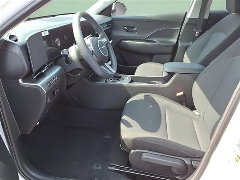 New 2026 Hyundai Kona SE AWD/4WD image 13