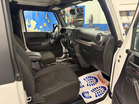 Used 2016 Jeep Wrangler Sport w/ Quick Order Package 24S image 11