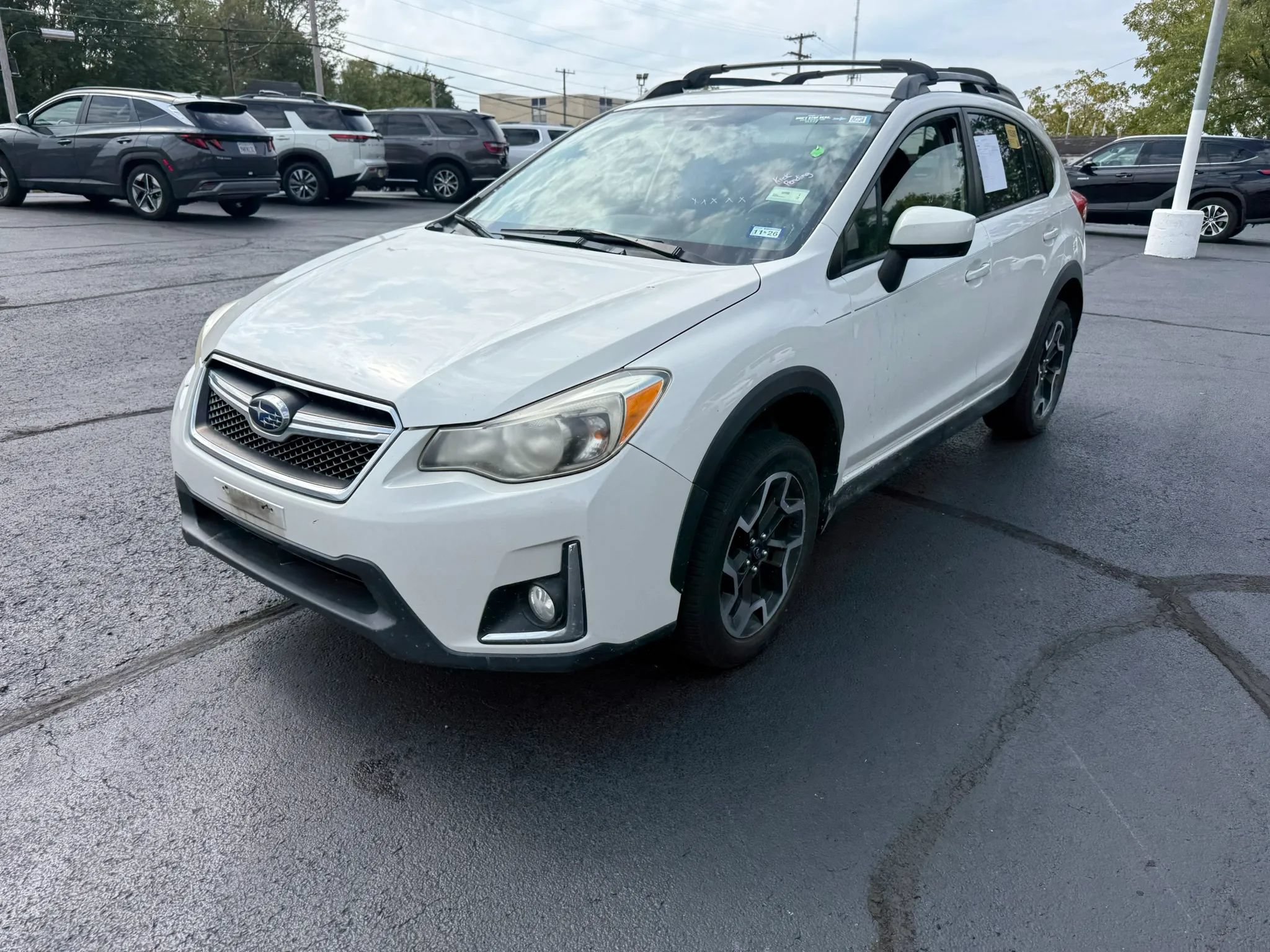 Used 2016 Subaru Crosstrek 2.0i Premium AWD/4WD image 3