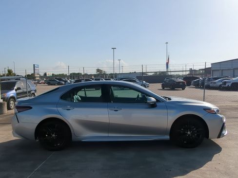 Used 2024 Toyota Camry XSE image 2