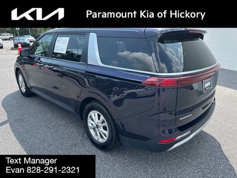 Used 2024 Kia Carnival LX FWD image 5