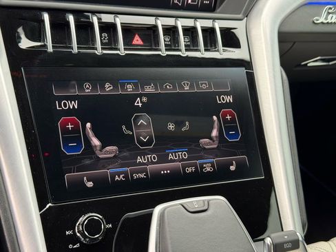 Used 2019 Lamborghini Urus AWD/4WD image 62
