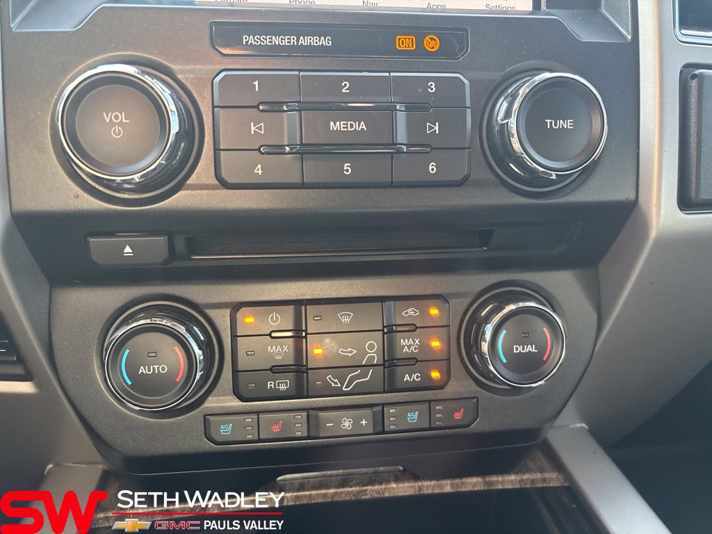 Used 2018 Ford F250 Lariat w/ Lariat Ultimate Package AWD/4WD image 12