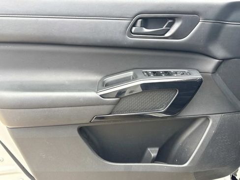 Used 2023 Nissan Pathfinder SV FWD image 25