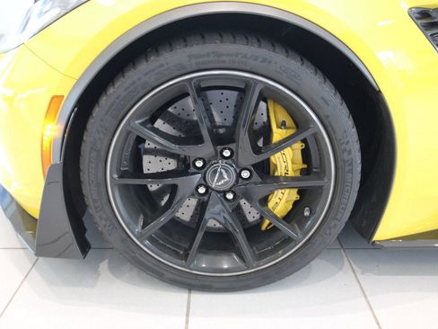 Used 2019 Chevrolet Corvette Z06 RWD image 20