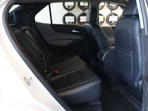 Used 2022 Chevrolet Equinox LT FWD image 23