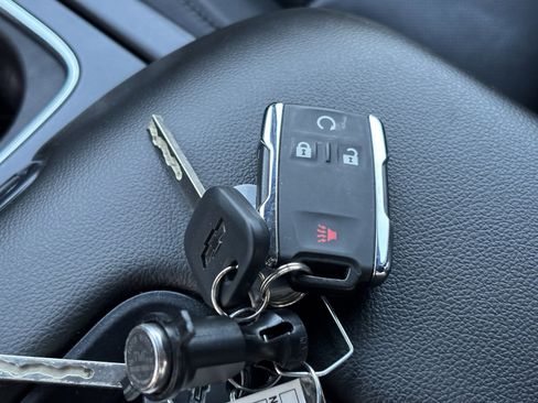 Used 2018 Chevrolet Silverado 1500 LTZ Z71 image 27