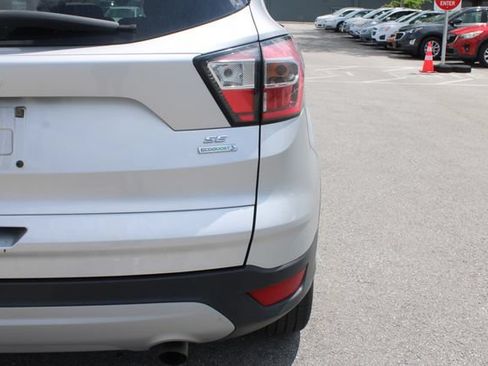 Used 2018 Ford Escape SE w/ SE Sync 3 Package FWD image 42