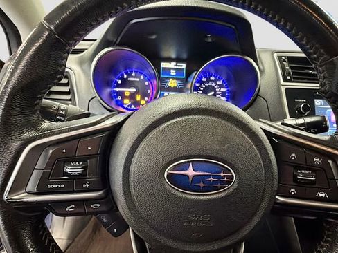 Used 2018 Subaru Outback 2.5i Premium image 11