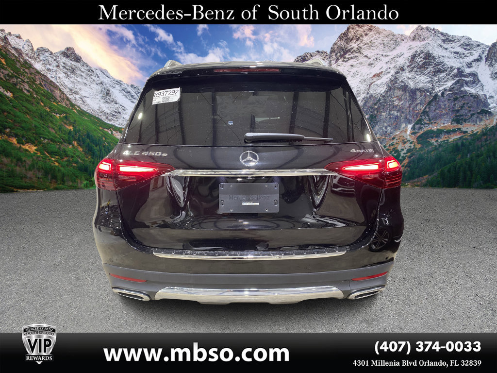 Certified 2025 Mercedes-Benz GLE 450e 4MATIC w/ Driver Assistance Package image 17