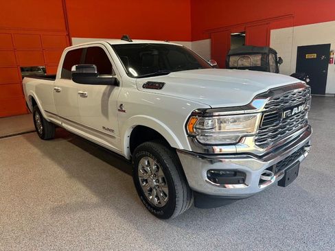 Used 2022 RAM 3500 Limited w/ Protection Group AWD/4WD image 17