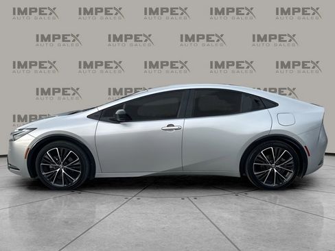 Used 2024 Toyota Prius Limited image 2