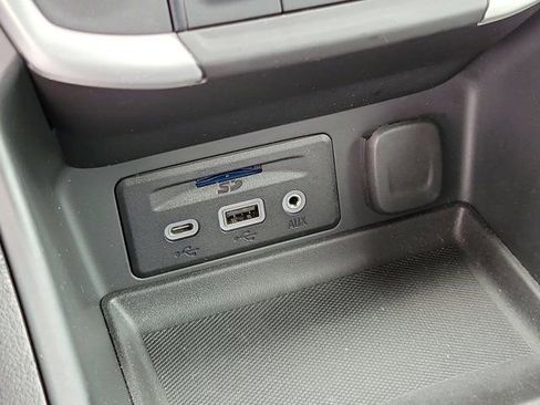 Used 2022 GMC Terrain SLT w/ Elevation Edition image 34