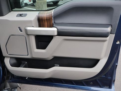 Used 2016 Ford F150 Lariat image 11