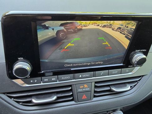 Used 2024 Nissan Altima 2.5 S FWD image 15