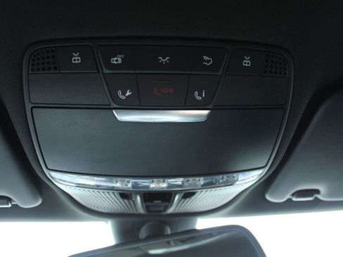 Used 2017 Mercedes-Benz C 300 Sedan image 25