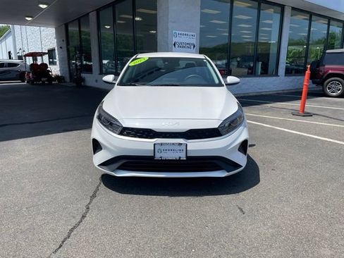 Used 2023 Kia Forte LXS FWD image 2