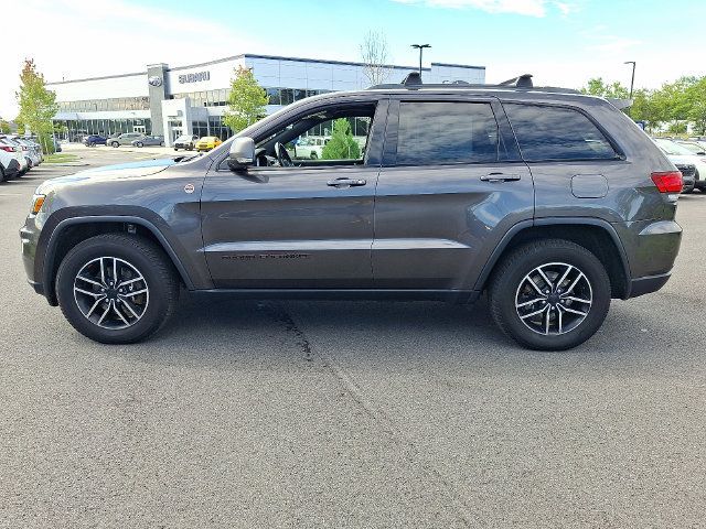 Used 2019 Jeep Grand Cherokee Trailhawk AWD/4WD image 4