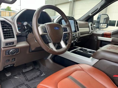 Used 2022 Ford F250 King Ranch w/ King Ranch Ultimate Package AWD/4WD image 24