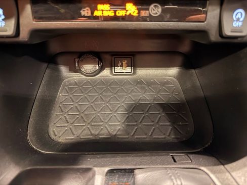 Used 2023 Toyota RAV4 XLE Premium image 25