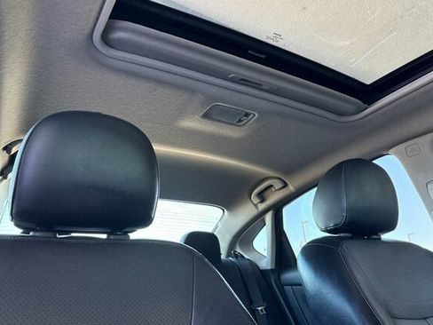Used 2014 Nissan Sentra SL w/ Premium Package FWD image 16