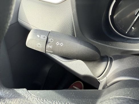 Used 2025 Toyota RAV4 XLE image 22