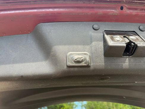 Used 2017 GMC Acadia Limited SLT image 29