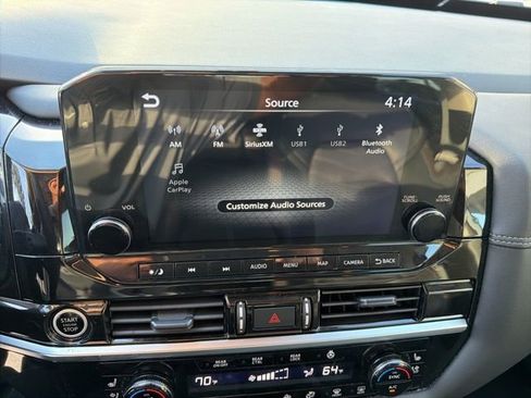 Used 2024 Nissan Pathfinder Platinum w/ Cargo Package image 10