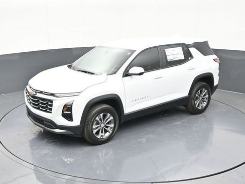 New 2026 Chevrolet Equinox LT w/ Safety and Technology Package FWD image 70