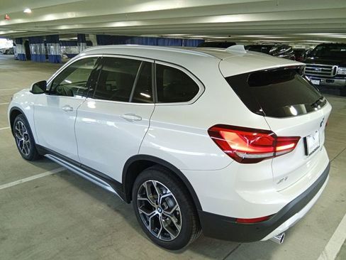 Used 2021 BMW X1 xDrive28i w/ Premium Package AWD/4WD image 7
